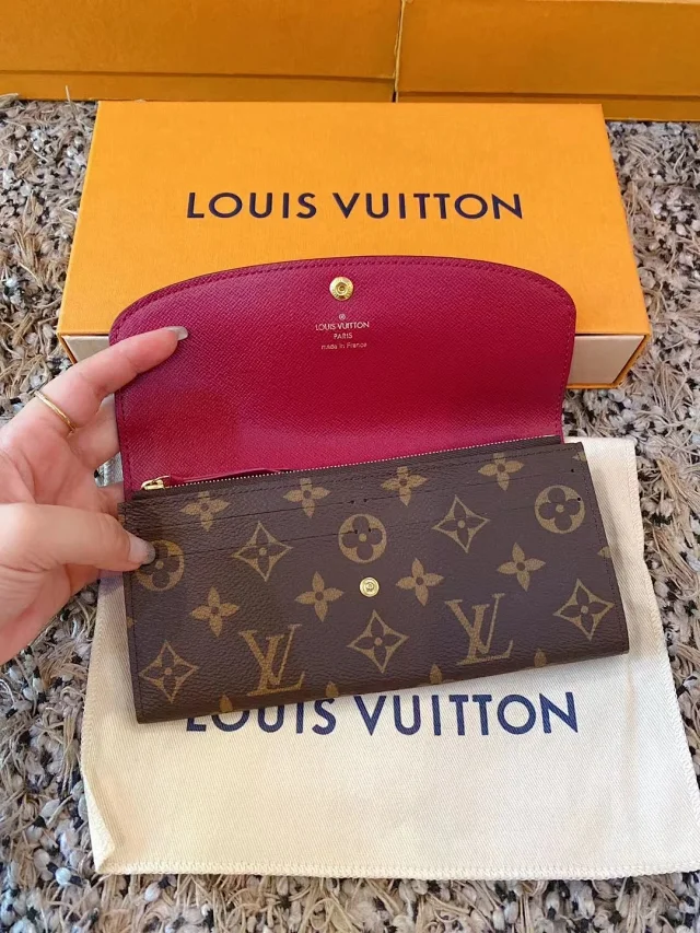 Louis Vuitton Wallets & Card Holders Monogram snap wallet with slots product detail image 10
