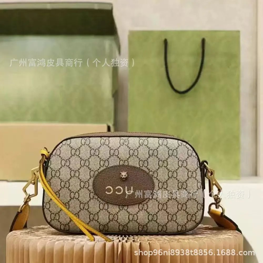 Unisex Single Shoulder Crossbody Bag photo 4