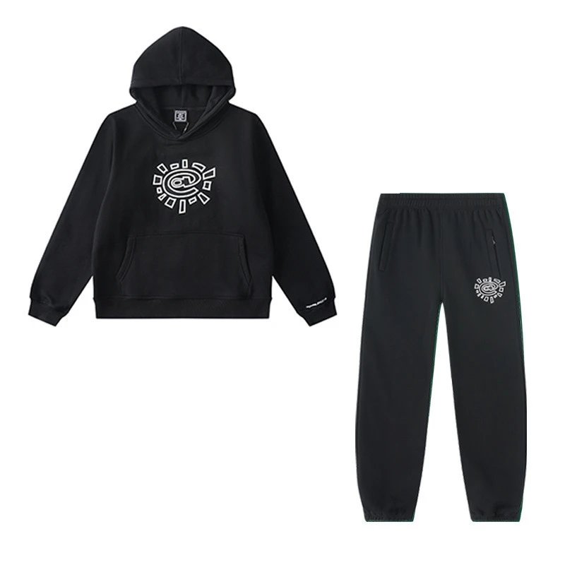 Fleece Hoodie and Pants Tracksuit photo 3