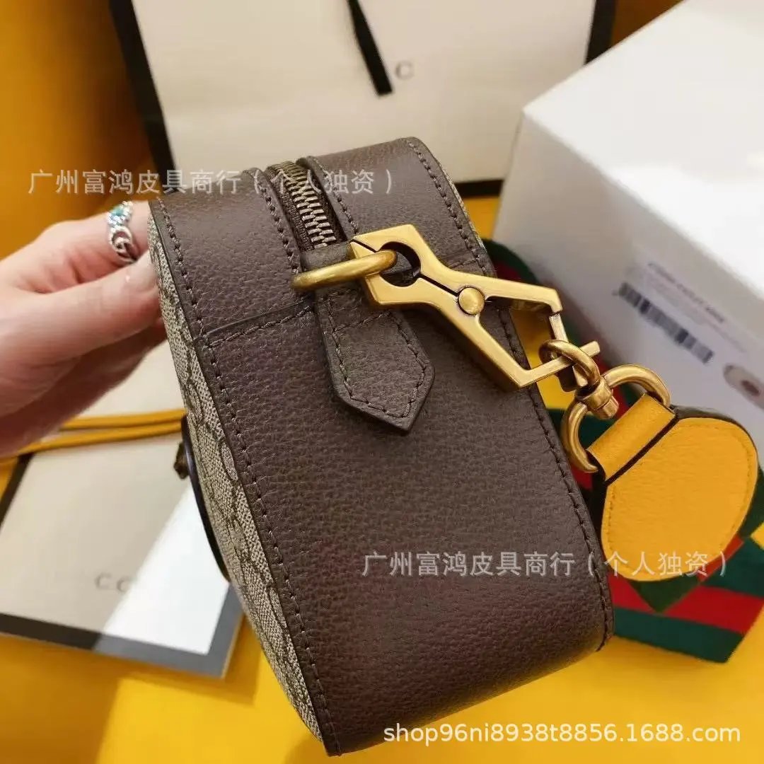 Unisex Single Shoulder Crossbody Bag photo 6