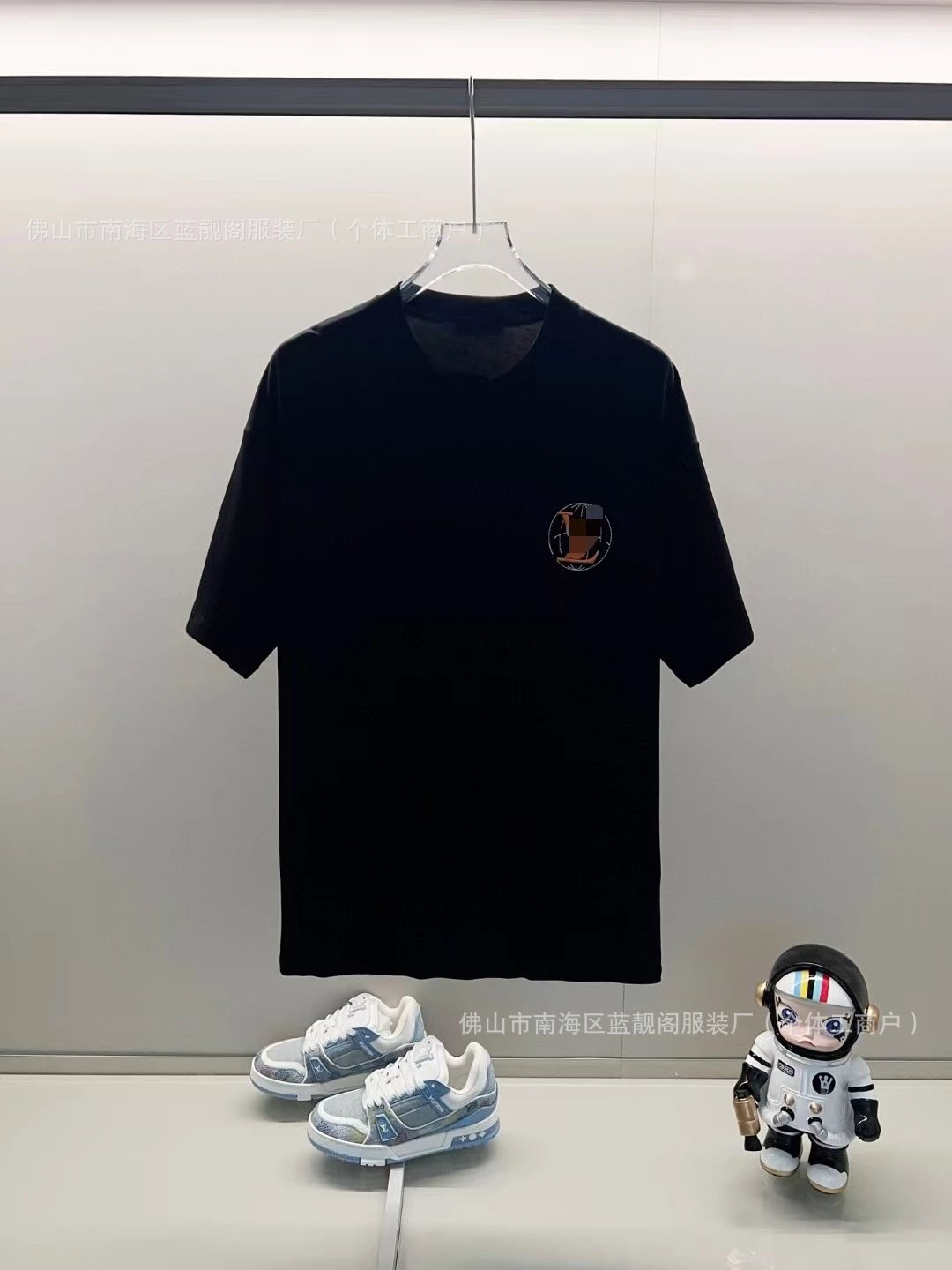 V09 black SKU image