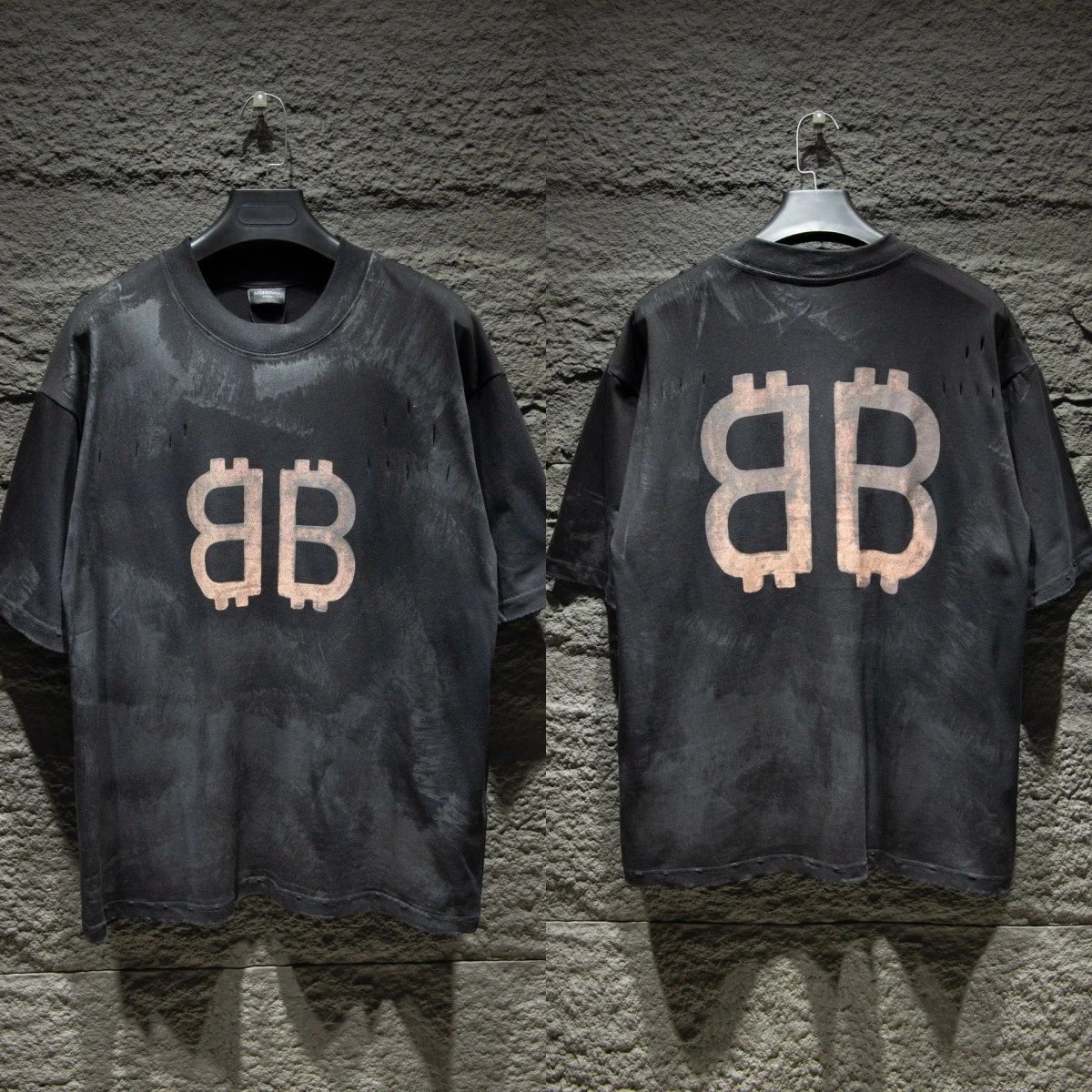 Embroidered Letter Crew Neck T-Shirt photo 4