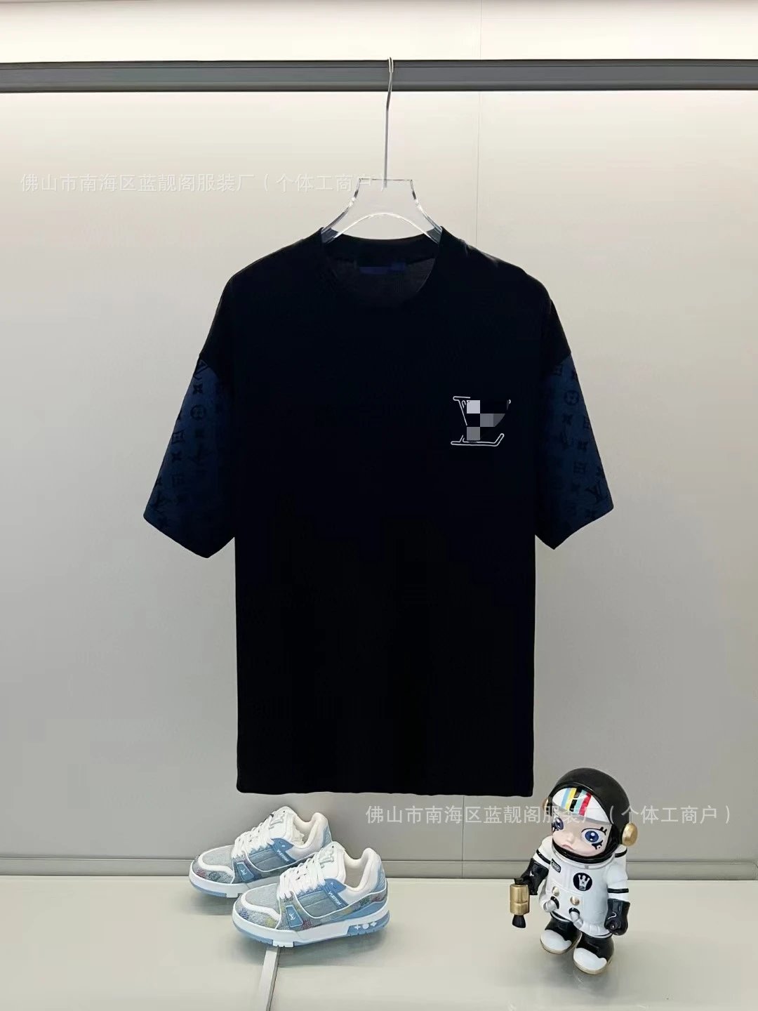 V08 black SKU image