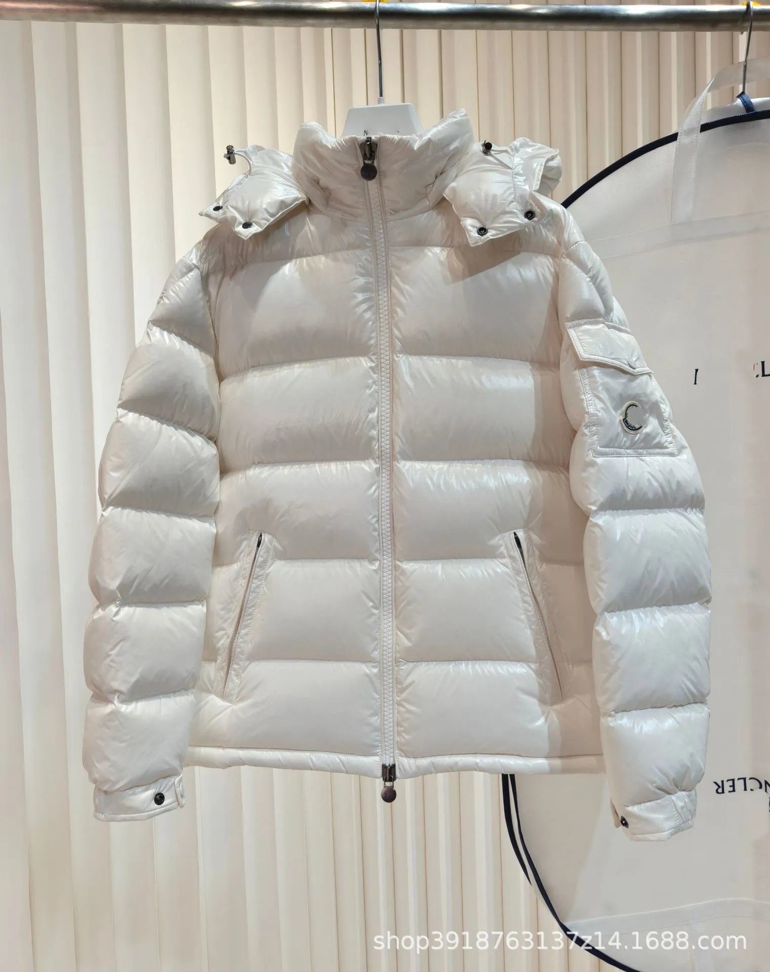 Maya Classic Down Jacket photo 4