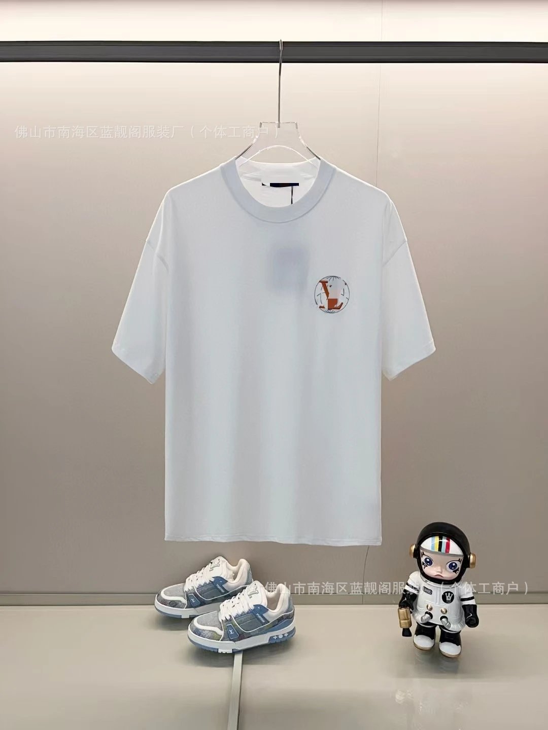 V09 White SKU image