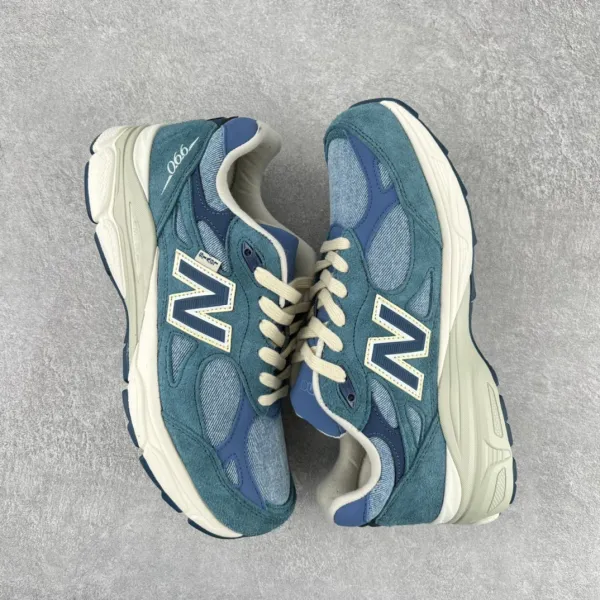 New Balance 990v6 x Levi's Denim Blue Sneakers - 1