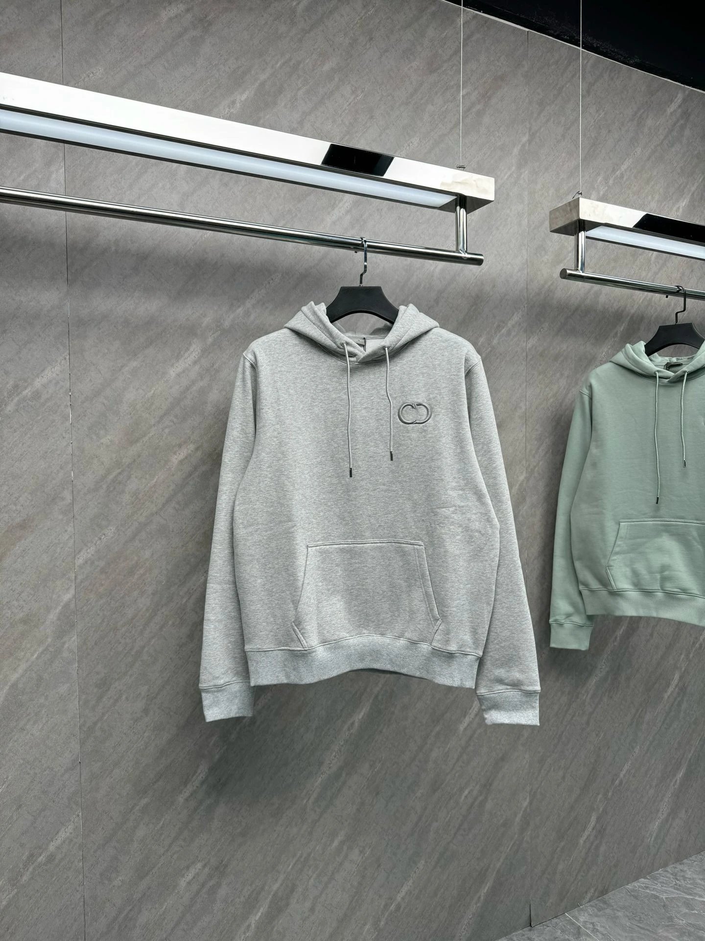 Fleece-Lined Hoodie photo 5