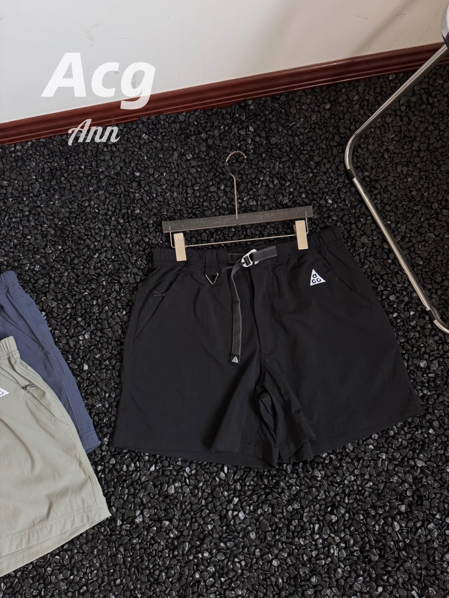Outdoor Waterproof Breathable Shorts photo 2