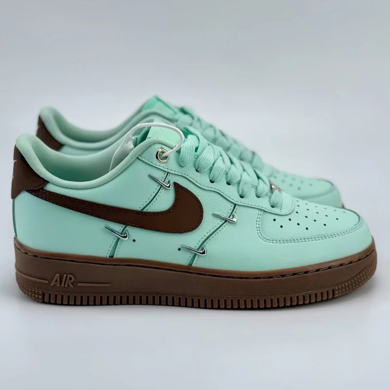 Leather White Sneaker photo 3