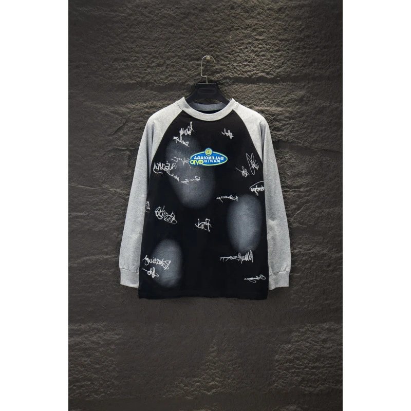 Embroidered Letter Hoodie photo 4