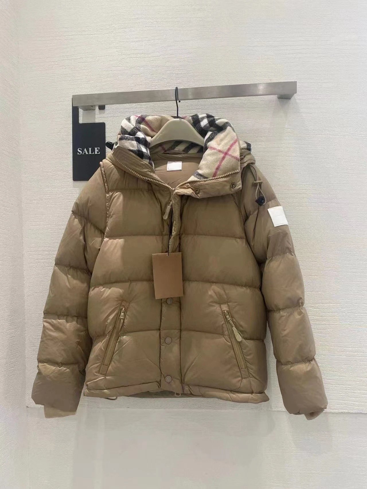Detachable Sleeve Down Jacket Black photo 3