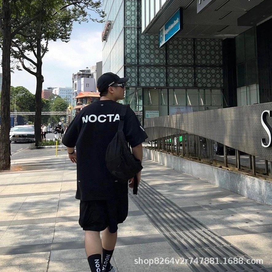 Hook Logo Letter Print T-Shirt photo 6