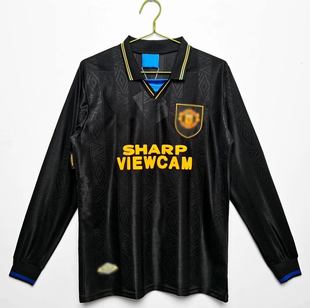 Adidas Football Jerseys AC Milan 2006/07 Home Jersey — Long sleeve; Manchester United away kit from the 1993/94 season