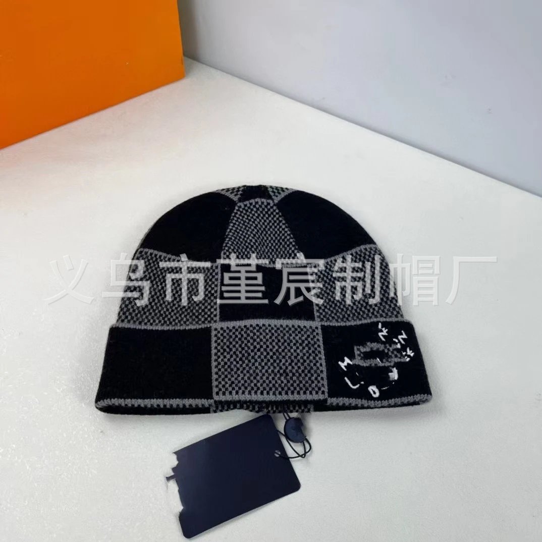 Casual Knit Beanie photo 3