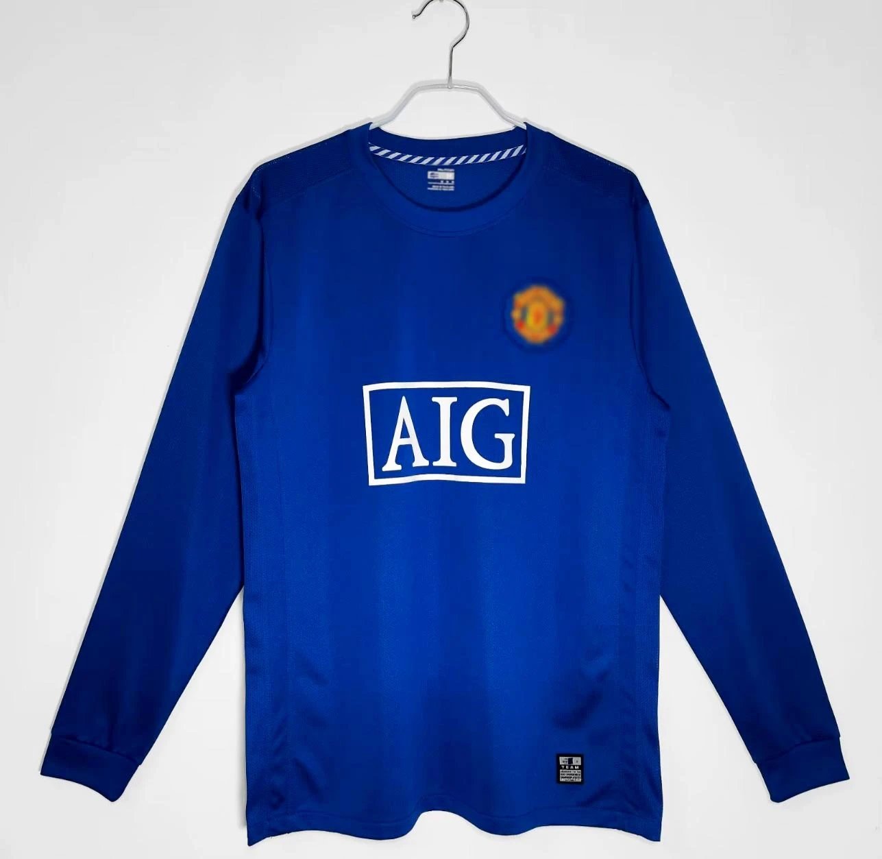 Adidas Football Jerseys AC Milan 2006/07 Home Jersey — Long sleeve; Manchester United’s second away kit for the 2008/09 season