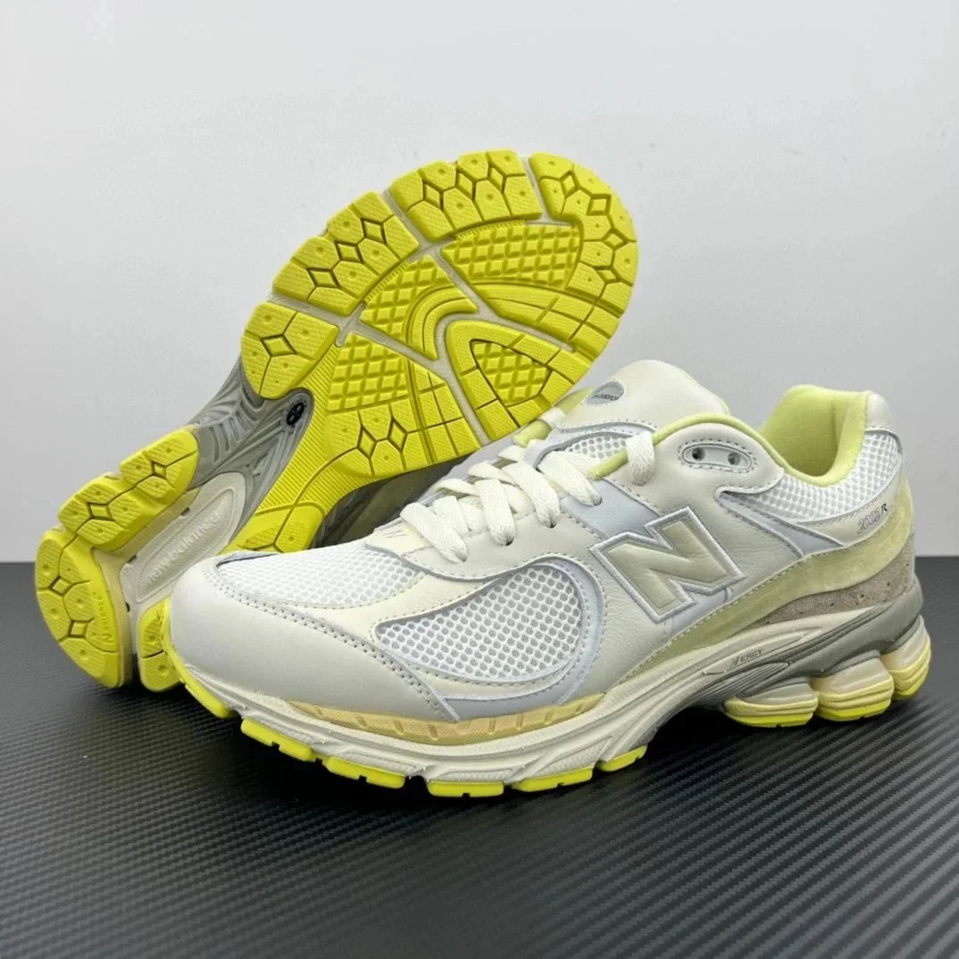 M2002RA1 white