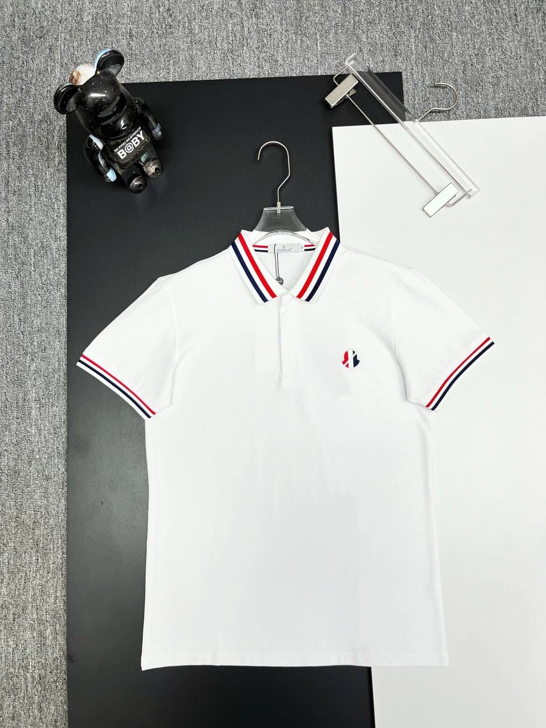 Moncler Logo-Embroidered Navy Polo with Tricolor Trim Tops Polo - 13