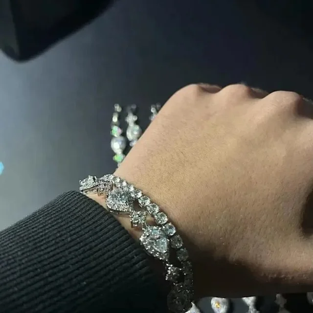 Unbranded Jewelry Crystal Bracelet product detail image 3