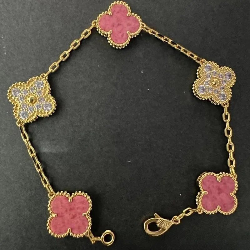 Unbranded Jewelry Five-Station Quatrefoil Chain Bracelet — BB-31