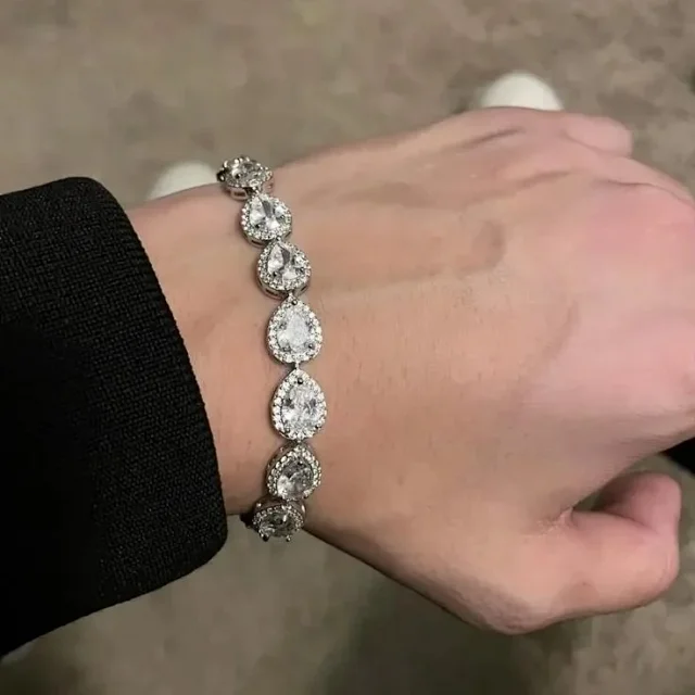 Unbranded Jewelry Crystal Bracelet product detail image 4