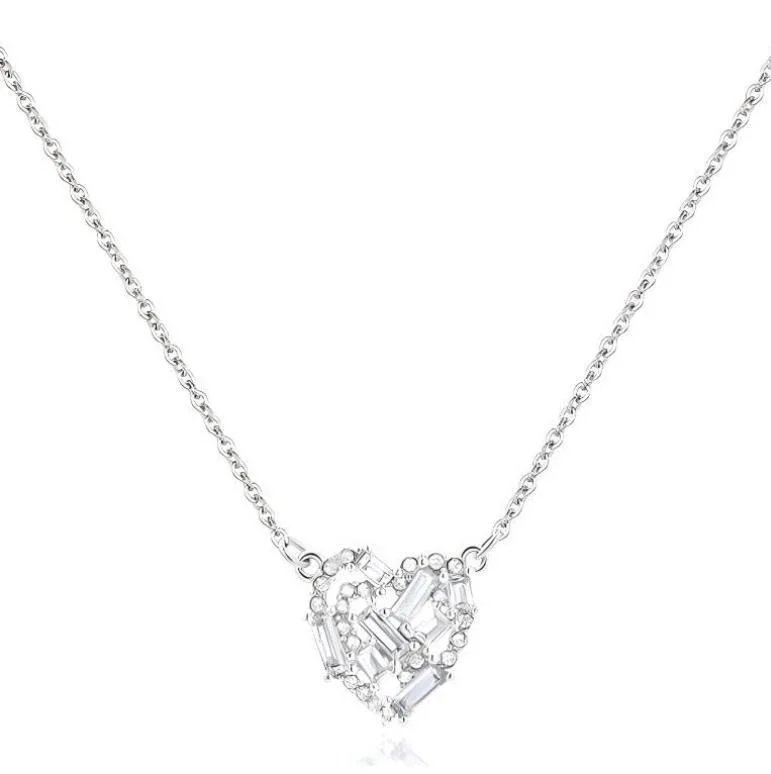 Unbranded Jewelry Crystal Pendant Necklace — BB-001
