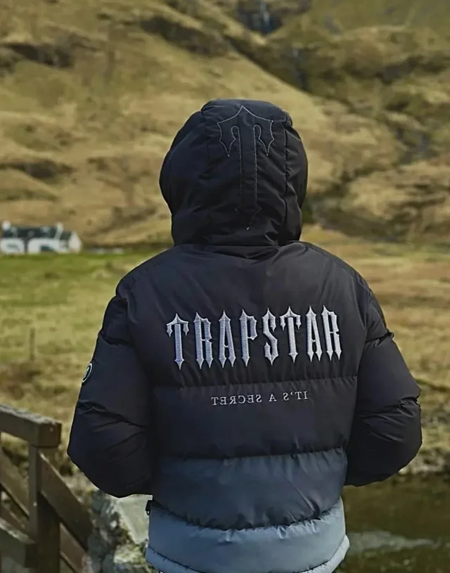 Trapstar Jackets Hooded zip windbreaker with back logo product detail image 6