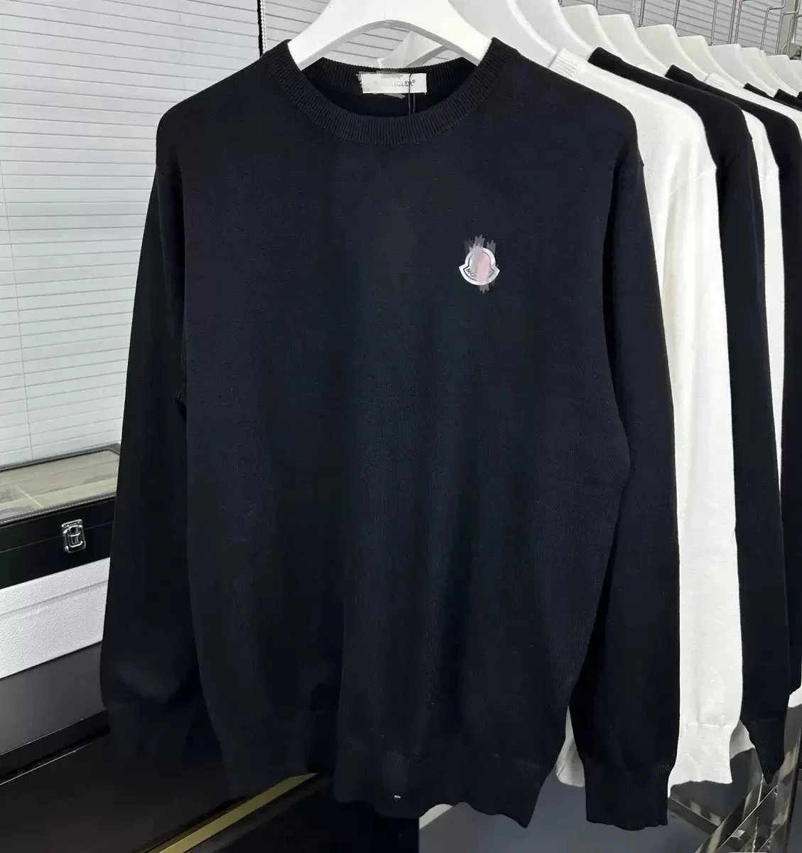 Moncler Knitwear Logo-Patch Crewneck Knit Sweater — 06-Black