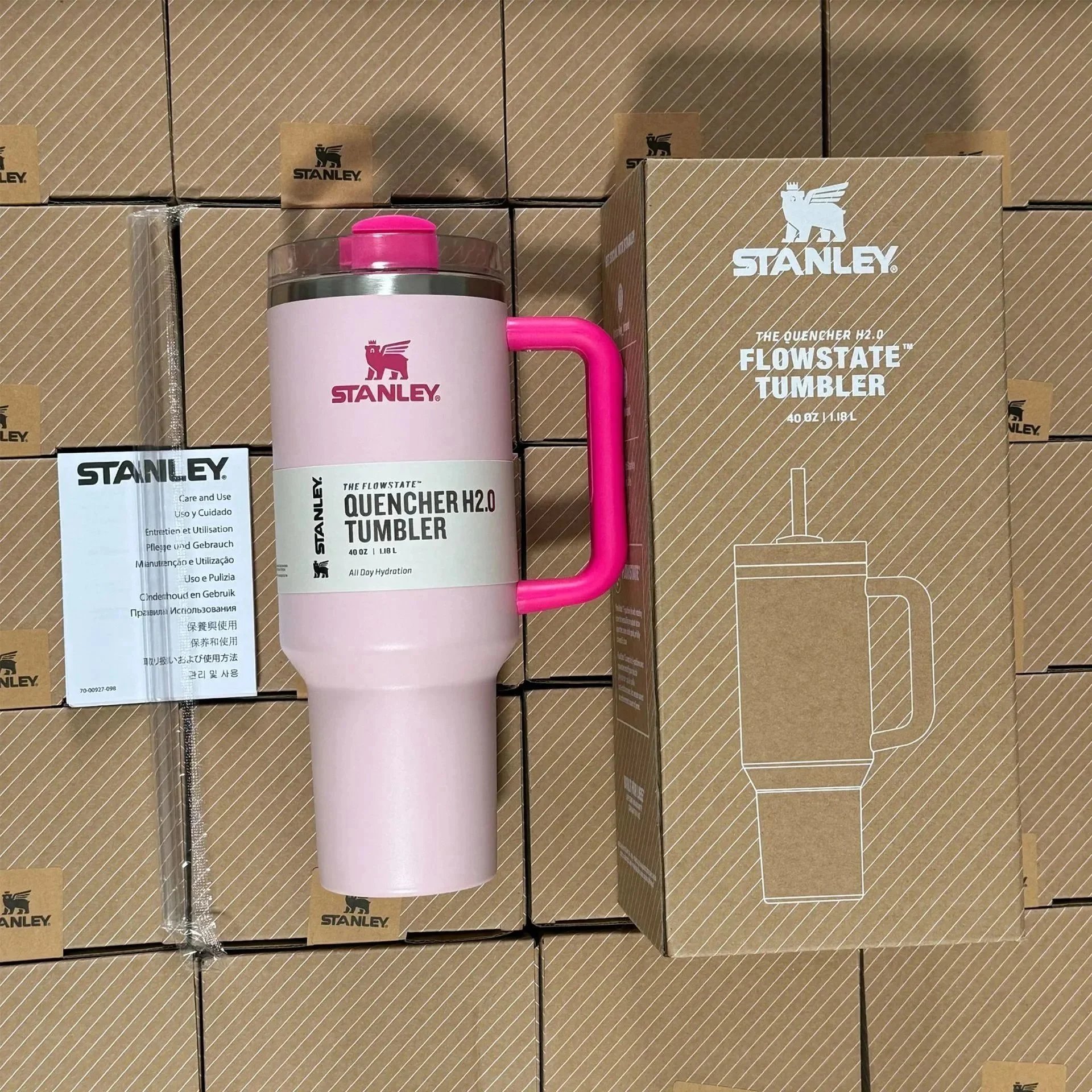 Stanley Uncategorized Quencher H2.0 40 oz Tumbler — Flamingo (no gift box)