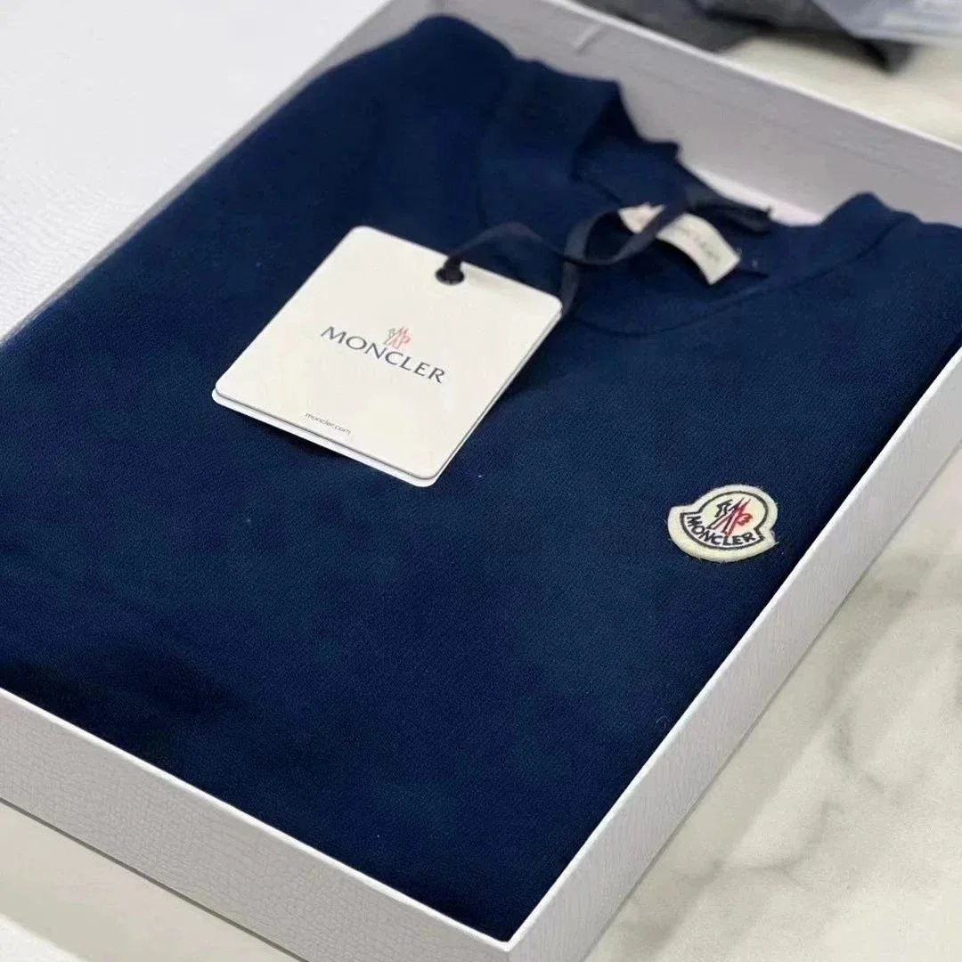 Moncler Knitwear Logo-Patch Crewneck Knit Sweater — High Quality-3