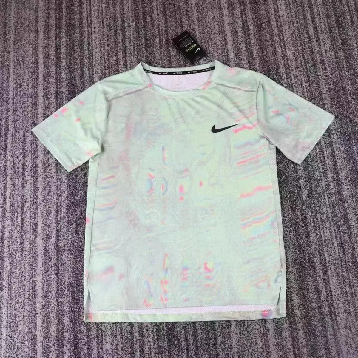 Nike Vests Printed athletic tank top — short sleeve colorful green