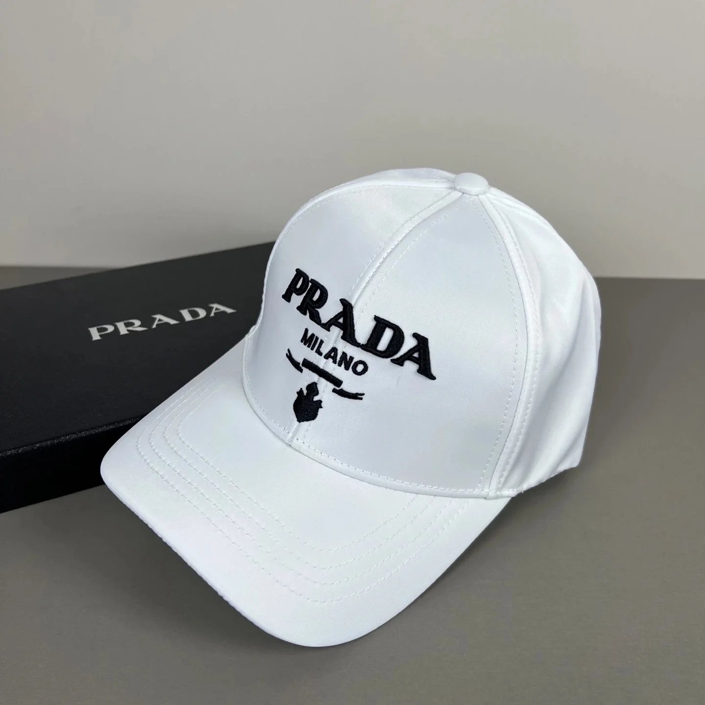 Prada Hats Triangle Plaque Baseball Cap — GZMZ-30