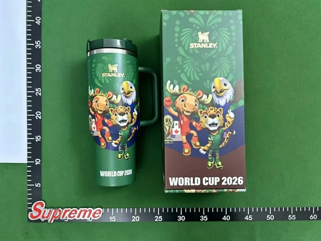 Stanley Uncategorized Quencher H2.0 40 oz Tumbler product detail image 6