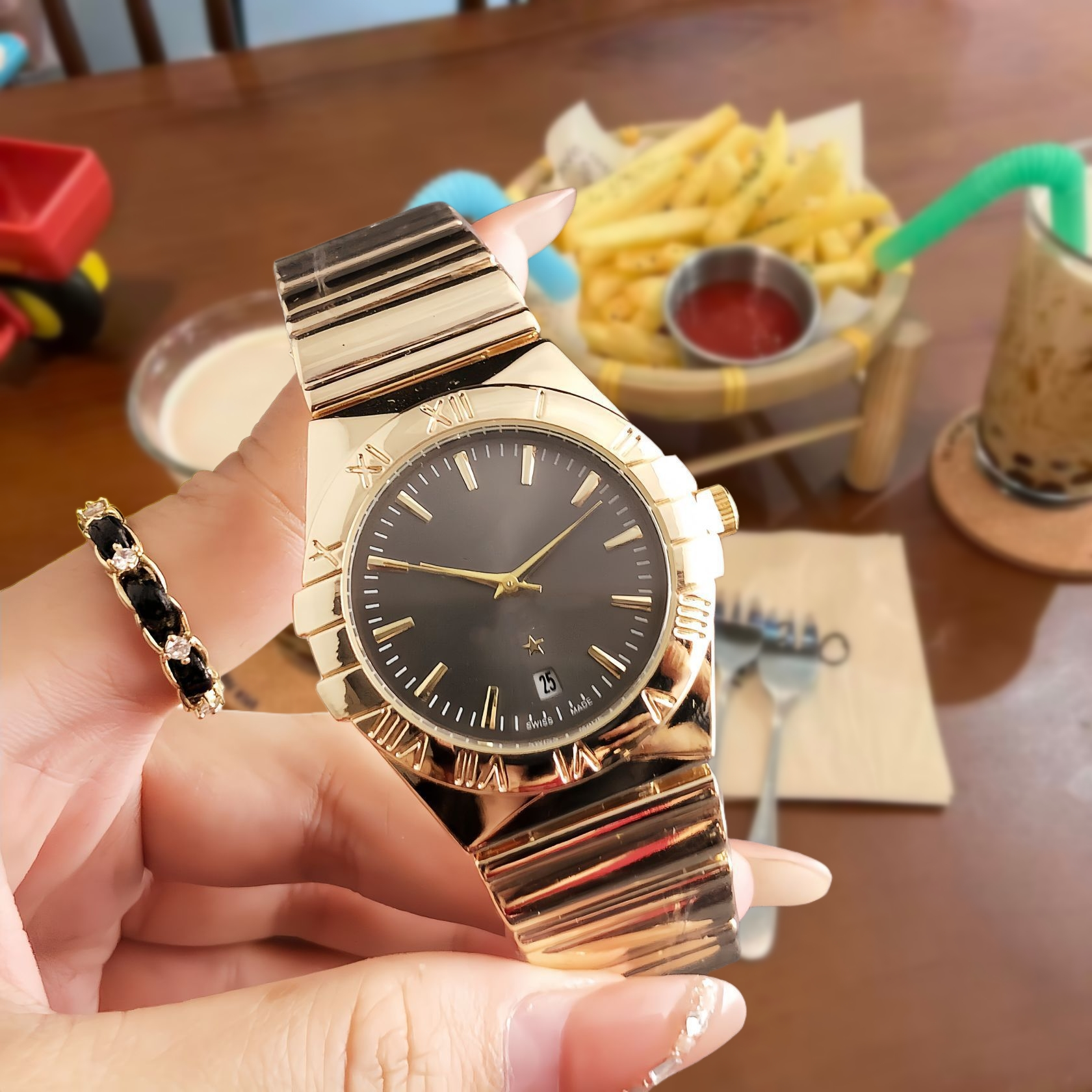 Unbranded Watches Analog Date-Display Wristwatch — 32