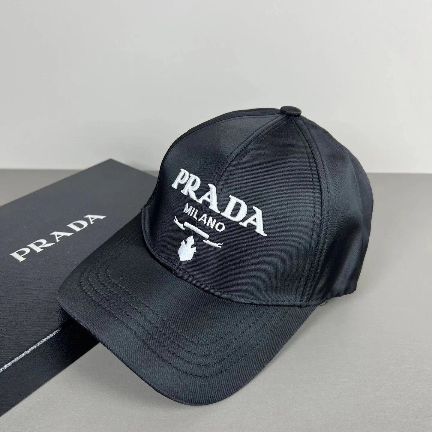 Prada Hats Triangle Plaque Baseball Cap — GZMZ-29