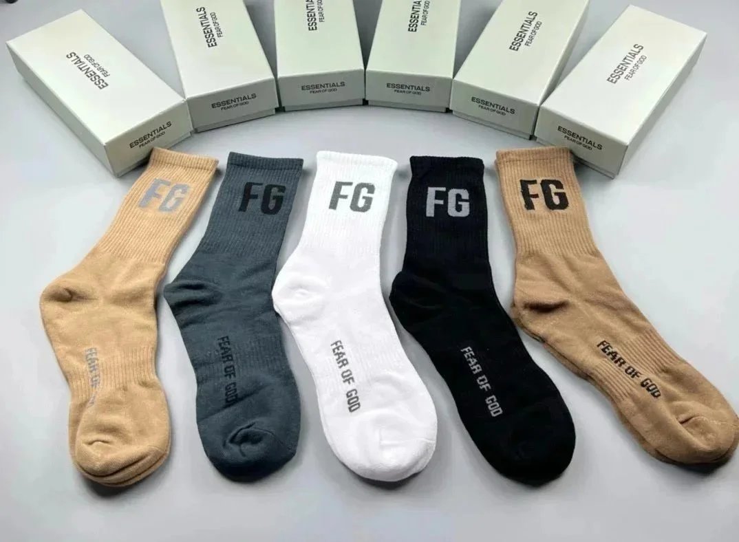 Nike Socks Swoosh crew image 14
