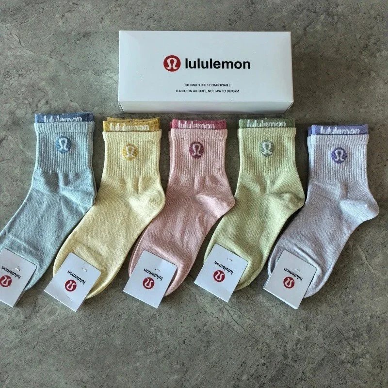 lululemon Socks Ribbed Crew — Ladies No. 8 (5 pairs)