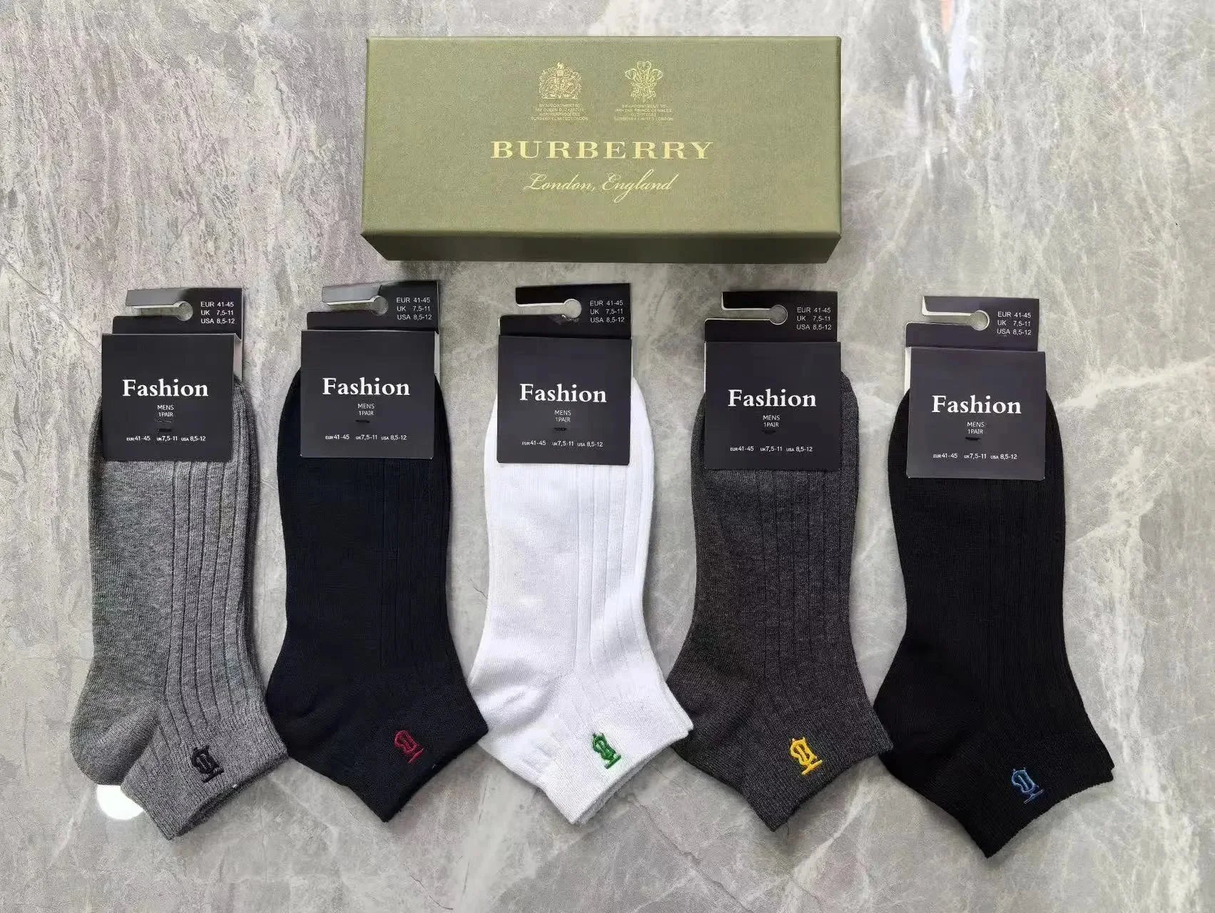 Nike Socks Swoosh crew — Burberry socks (5 pairs)
