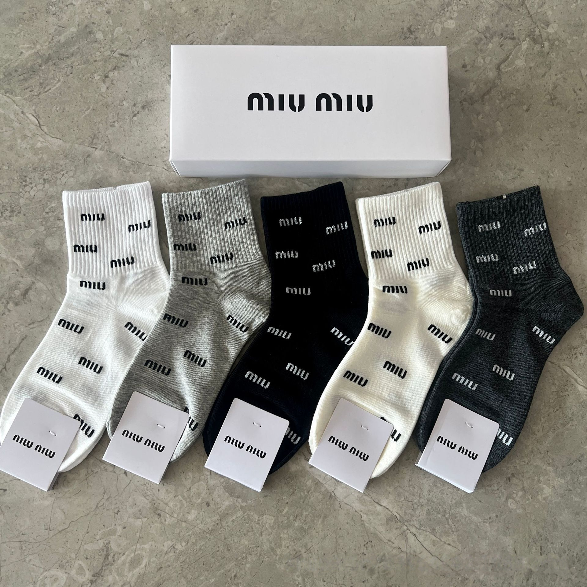 lululemon Socks Ribbed Crew — Ms. miu 2 (5 pairs)