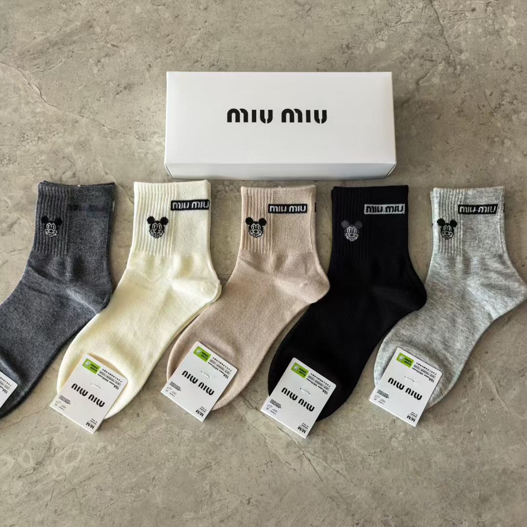 lululemon Socks Ribbed Crew — Ms. miu 4 (5 pairs)
