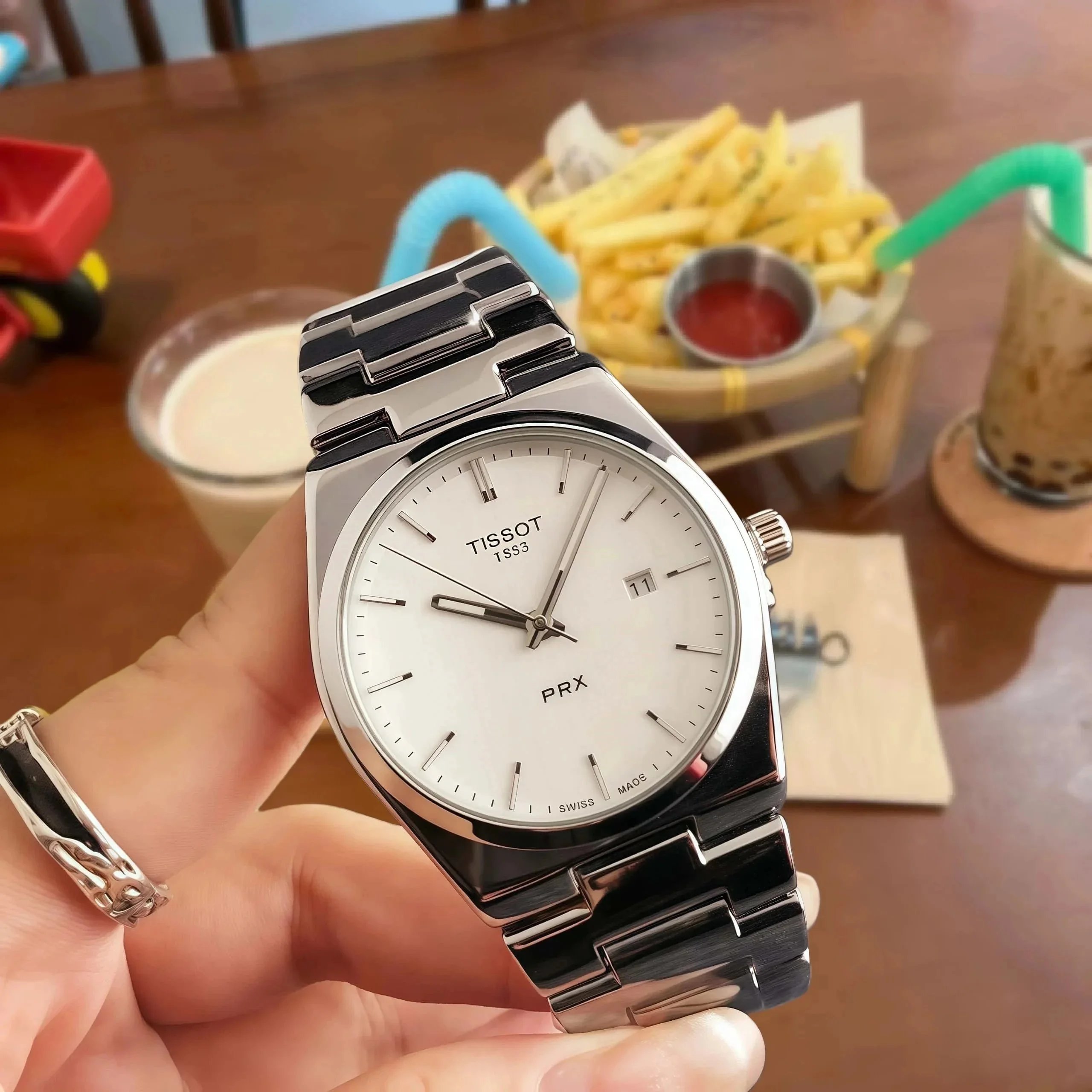Tissot Watches Analog wristwatch with metal bracelet — 13