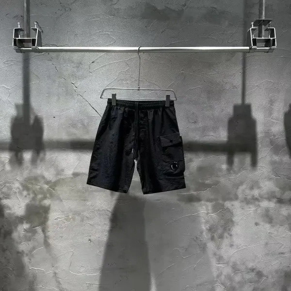 C.P. Company Goggle Pocket Shorts Black - 1
