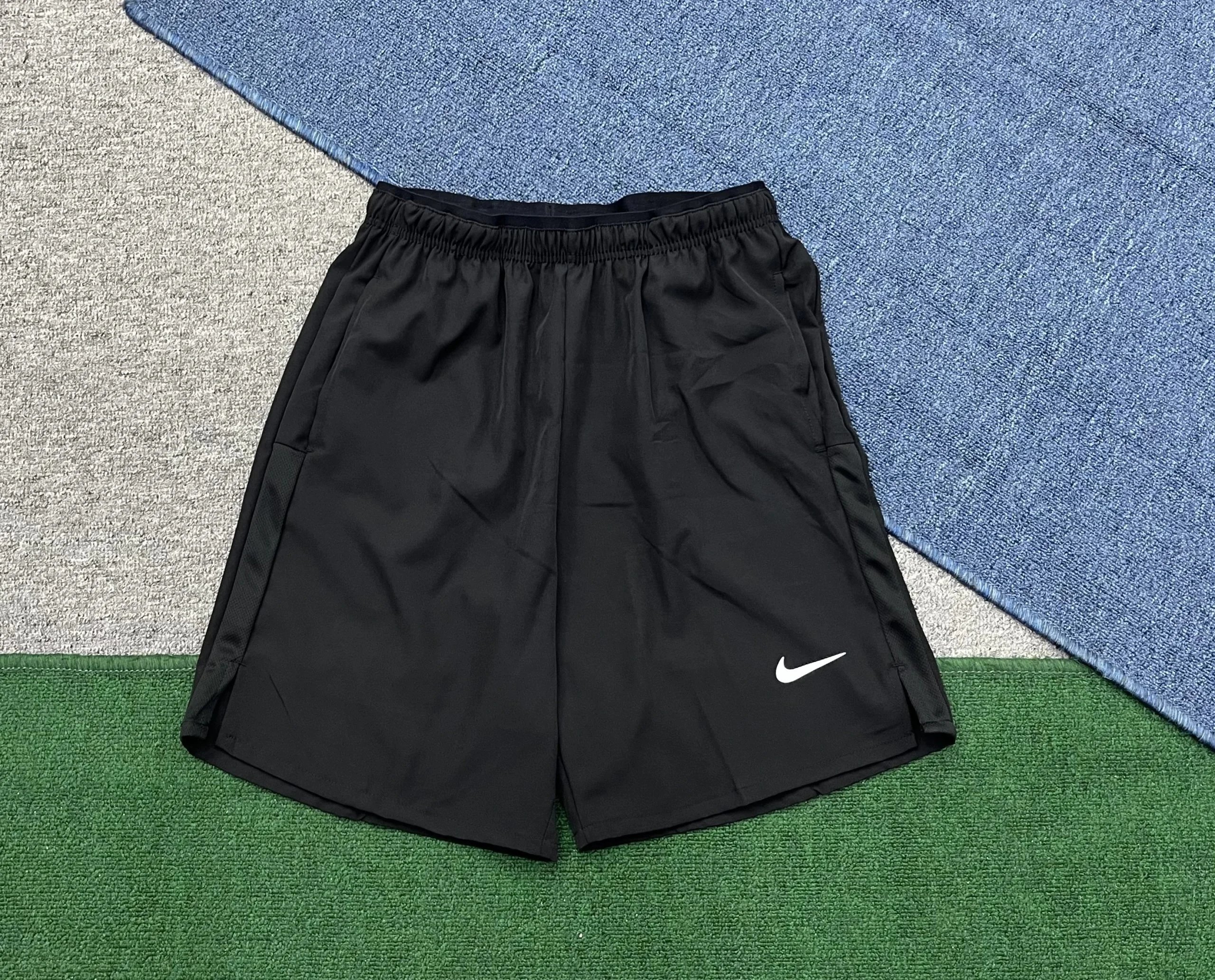 Nike T-Shirts Running Division graphic — 04