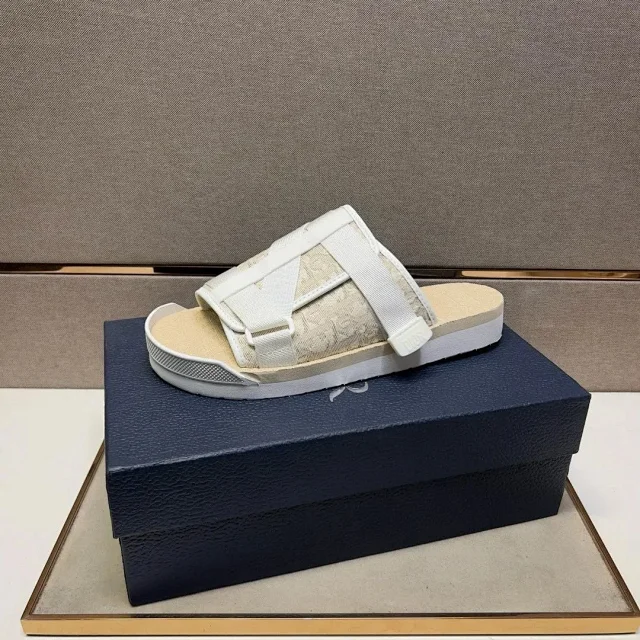 Calvin Klein Slippers Geometric cutout slide product detail image 8