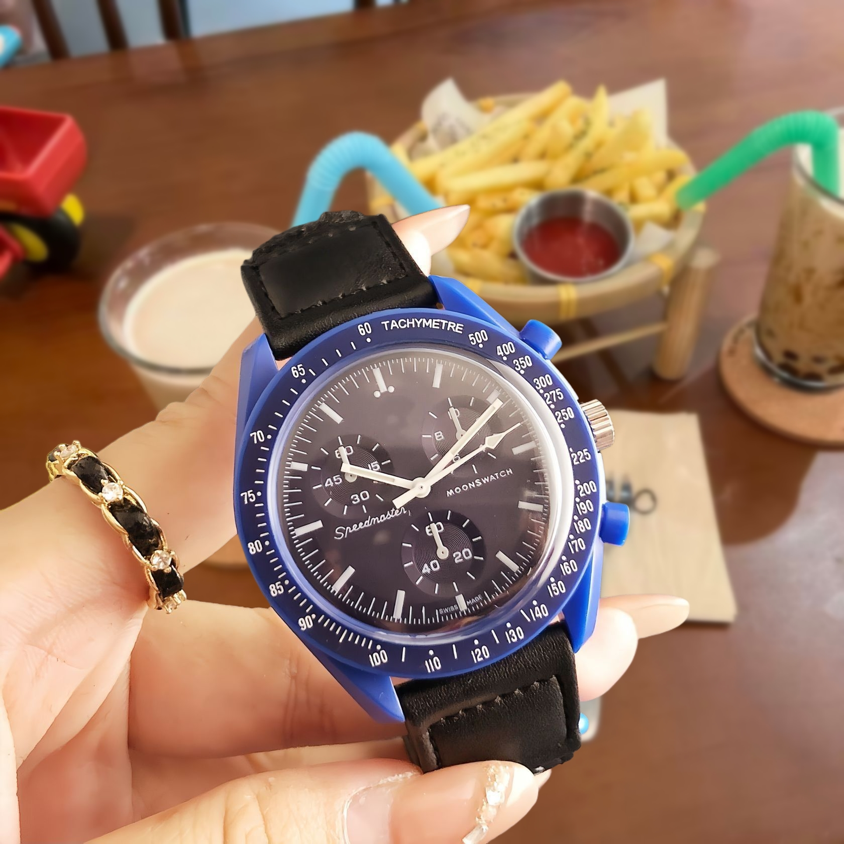 Unbranded Watches Analog Date-Display Wristwatch — 14