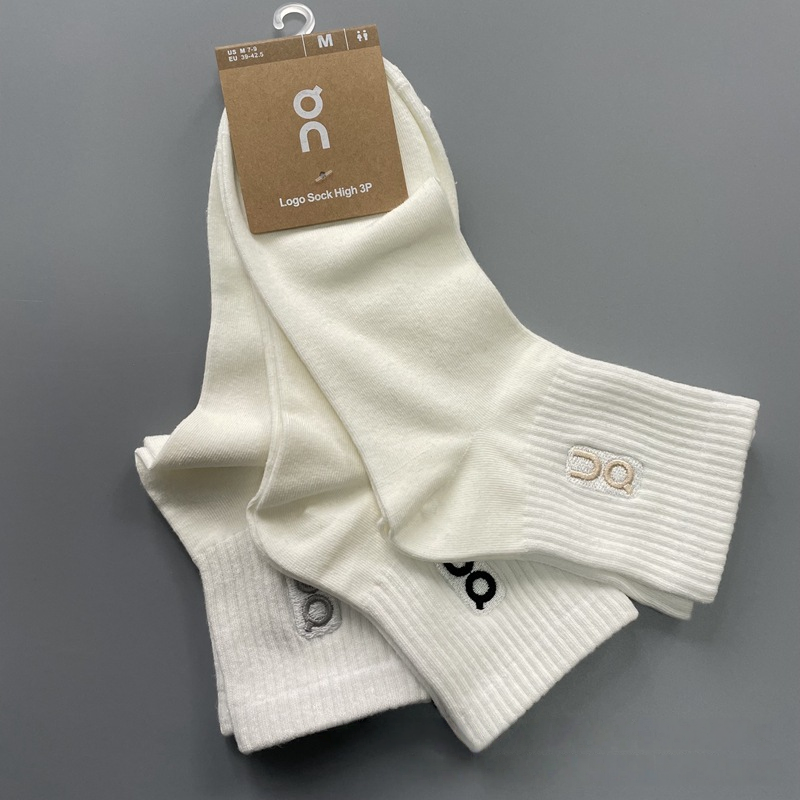 On Socks Logo Sock High ribbed crew — Embroidery white tube (a card 3 pairs)