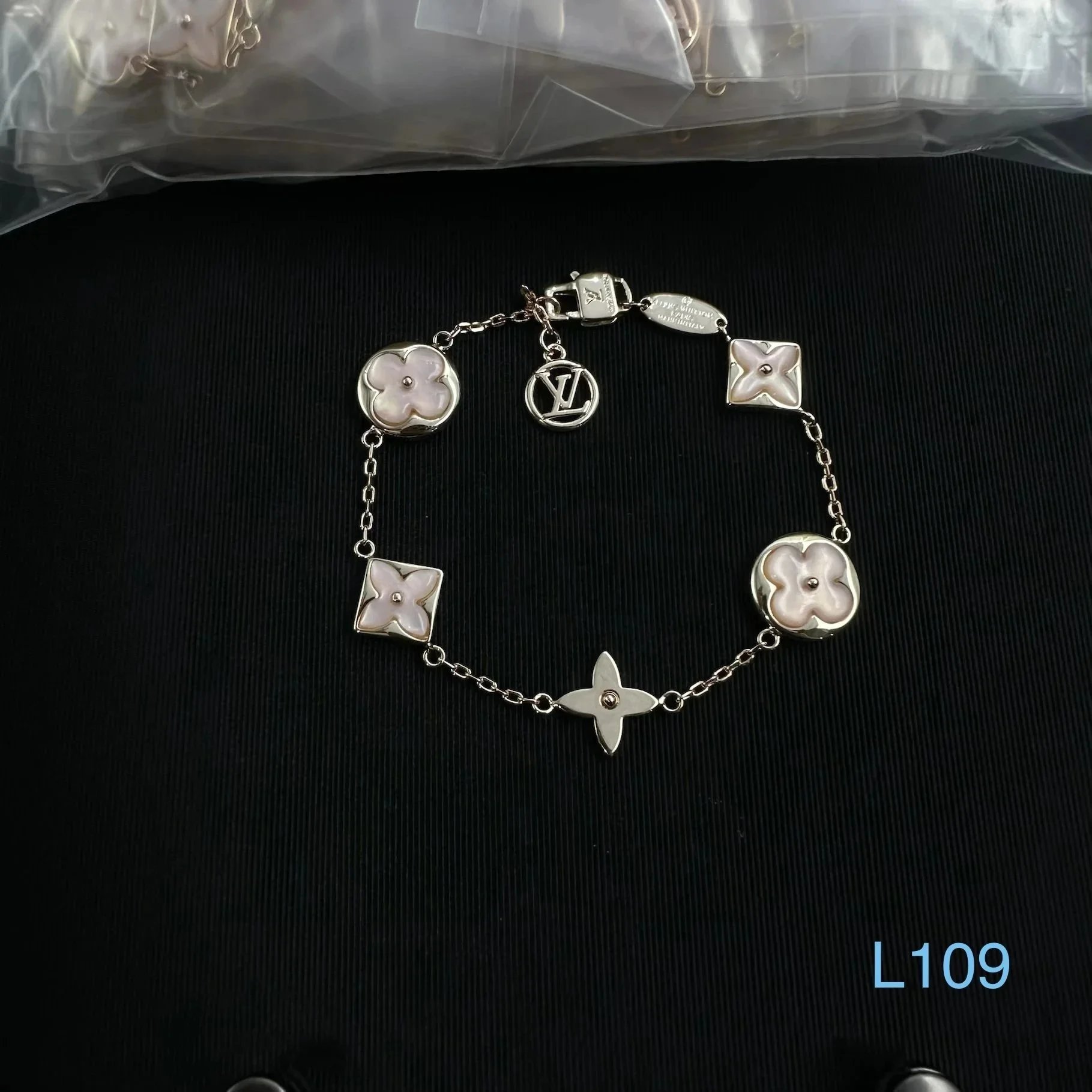 Unbranded Jewelry Floral Butterfly and Leaf Charm Necklace — Multi-flower (L) bracelet