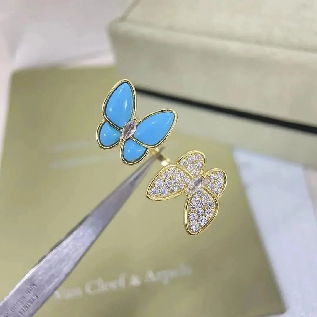 Unbranded Jewelry Floral Butterfly and Leaf Charm Necklace — Blue Butterfly (Gold) Ring