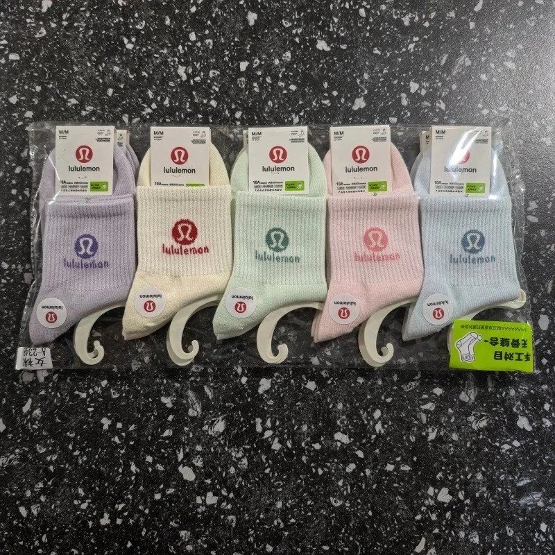 lululemon Socks Ribbed Crew — Ladies No. 3 (5 pairs)