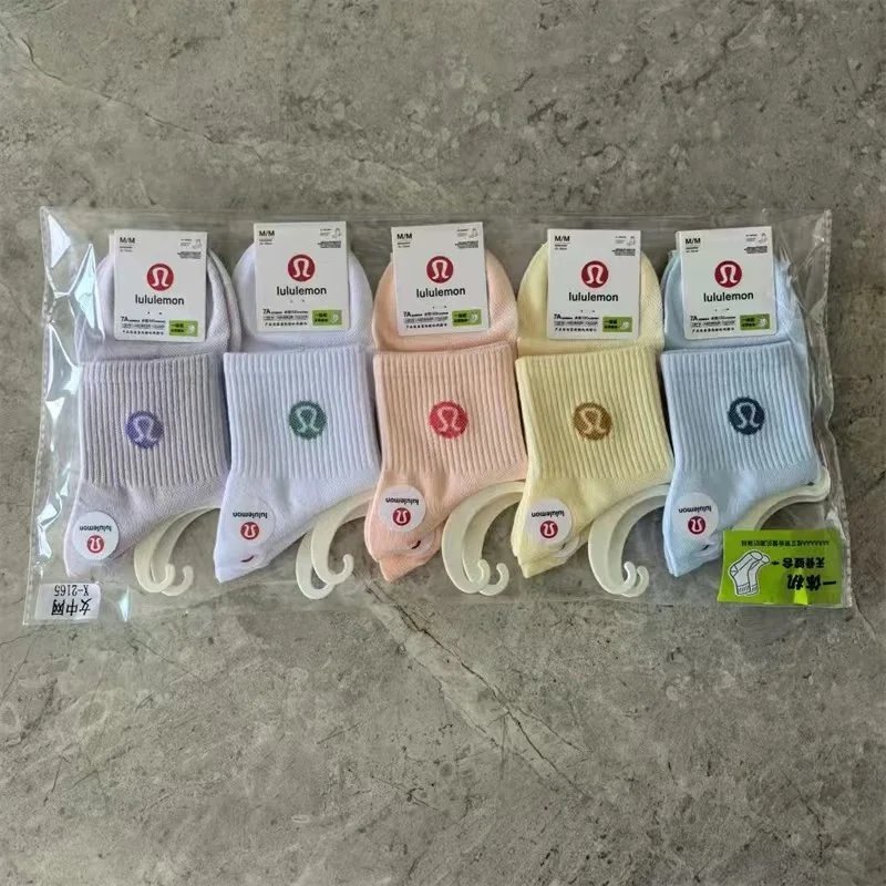 lululemon Socks Ribbed Crew image 9
