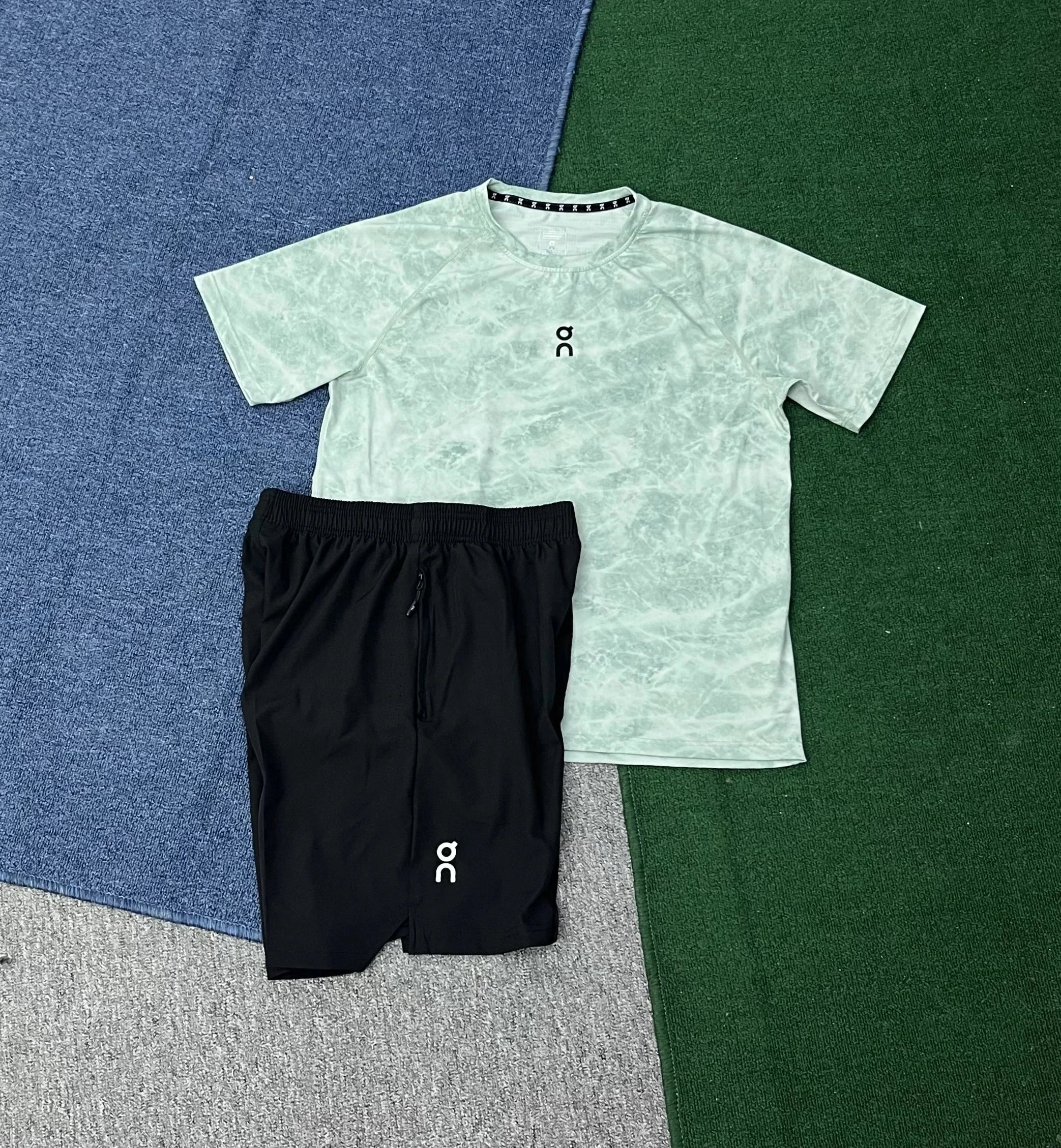 On T-Shirts Marble-print raglan short-sleeve T-shirt — 29